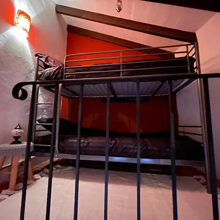 Casa Almendro Comares